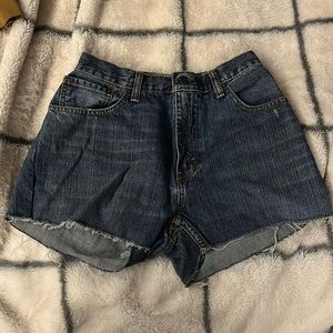 Dark blue Levi shorts